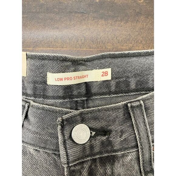 Levi's Gray Denim Low Pro Mid Rise Straight Leg Jeans Distressed Women's Size 28 - Picture 3 of 8
